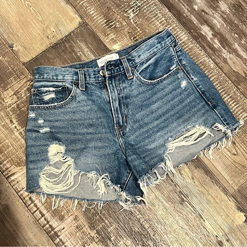 Abercrombie distressed high rise shorts